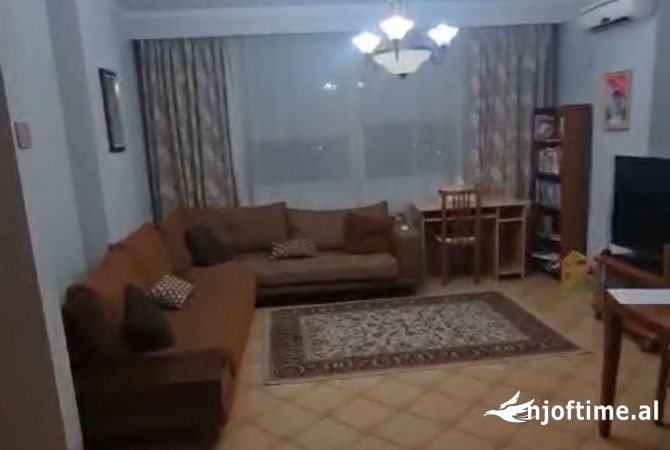 Shtepi me qera 1+1 ne Tirane - 620 Euro