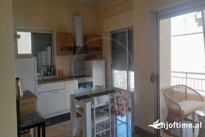 Shtepi me qera 3+1 ne Tirane - 650 Euro