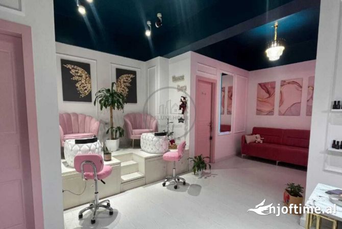 Ambient biznesi me qera 1+1 ne Tirane - 850 Euro