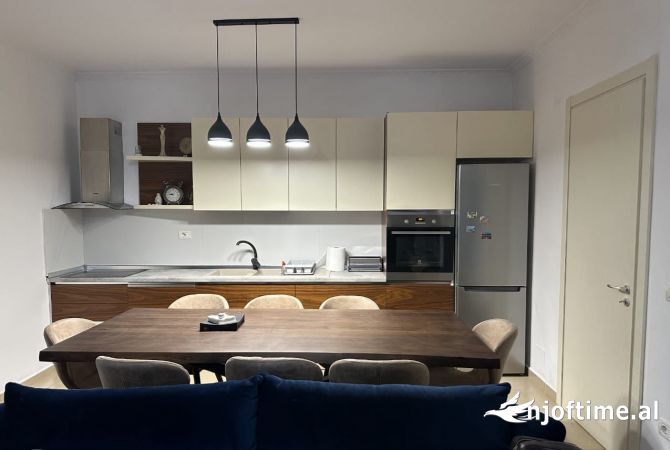 Shtepi me qera 2+1 ne Tirane - 600 Euro