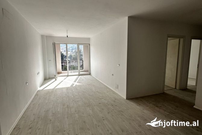 Shtepi ne shitje 3+1 ne Tirane - 140,000 Euro