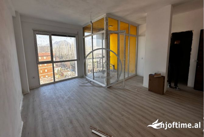 Shtepi ne shitje 2+1 ne Tirane - 170,000 Euro