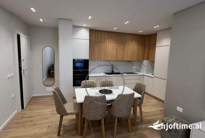 Shtepi me qera Apartament ne Tirane, 2+1, Mobilimi E mobiluar, Pagesa 850  Euro.