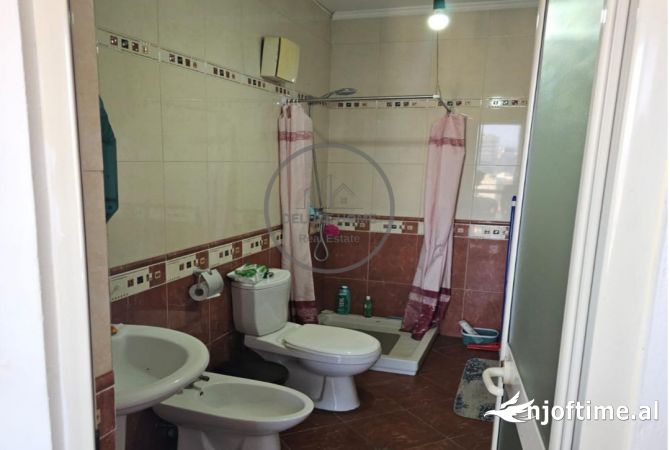 Shtepi me qera 2+1 ne Tirane - 650 Euro