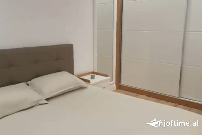 Shtepi me qera Apartament ne Tirane, 1+1, Mobilimi E mobiluar, Pagesa 500  Euro.
