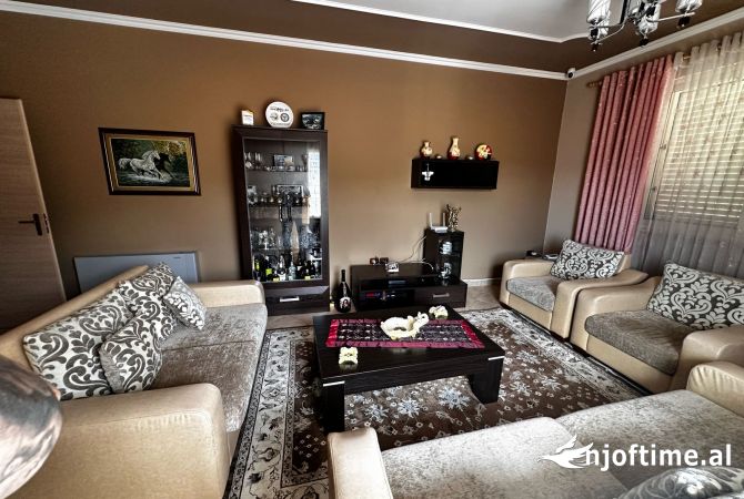 Shtepi ne shitje 3+1 ne Tirane - 145,000 Euro