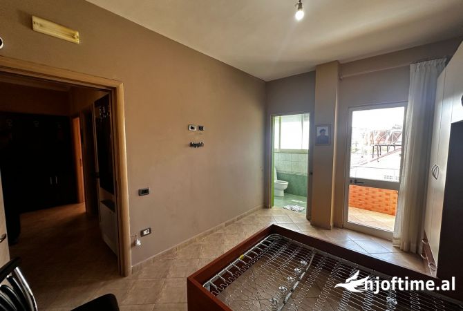 Shtepi ne shitje 3+1 ne Tirane - 145,000 Euro