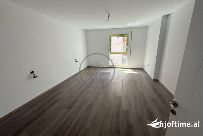 Shtepi ne shitje 1+1 ne Tirane - 160,000 Euro