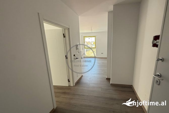 Shtepi ne shitje 1+1 ne Tirane - 160,000 Euro