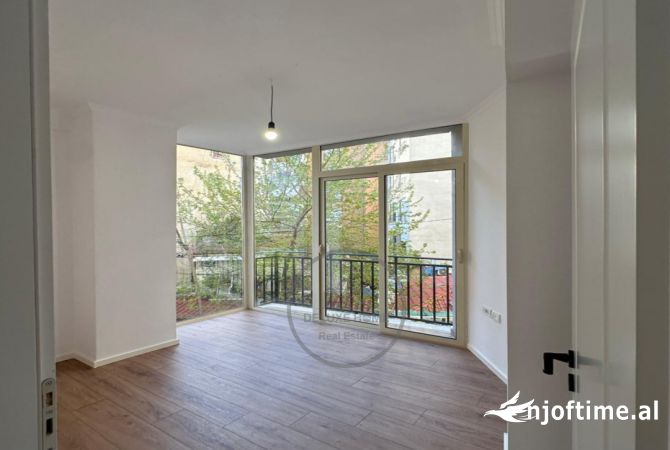 Shtepi ne shitje 1+1 ne Tirane - 120,000 Euro