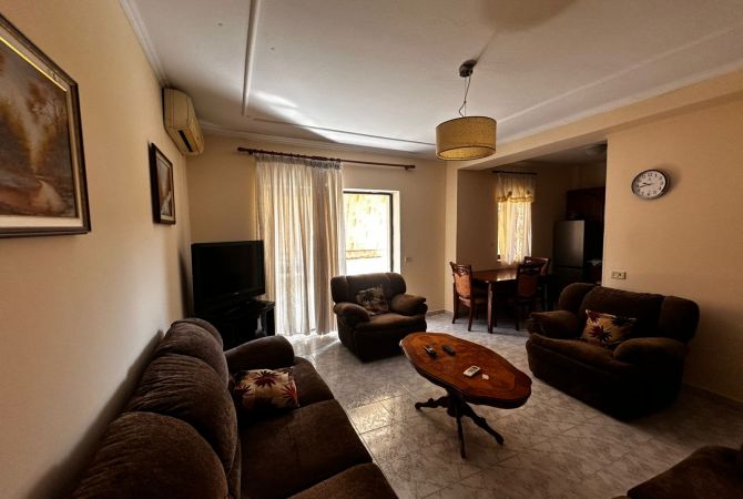 Shtepi me qera 2+1 ne Tirane - 500 Euro