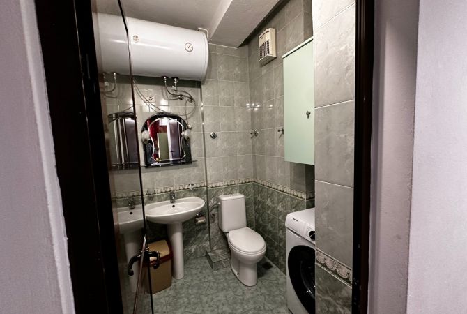 Shtepi me qera Apartament ne Tirane, 2+1, Mobilimi E mobiluar, Pagesa 400  Euro.