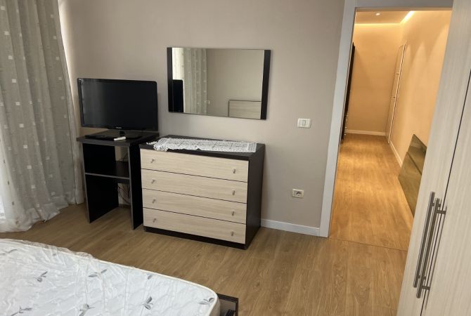Shtepi me qera 1+1 ne Tirane - 550 Euro