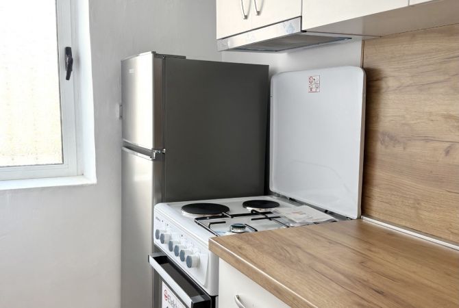 Shtepi me qera Apartament ne Tirane, 1+1, Mobilimi E mobiluar, Pagesa 500  Euro.