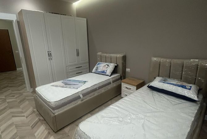 Shtepi me qera Apartament ne Tirane, 4+1, Mobilimi E mobiluar, Pagesa 1,200  Euro.