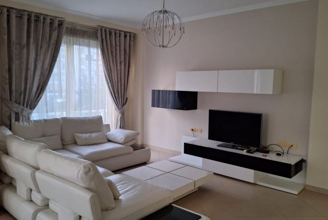 Shtepi me qera Apartament ne Tirane, 2+1, Mobilimi E mobiluar, Pagesa 700  Euro.