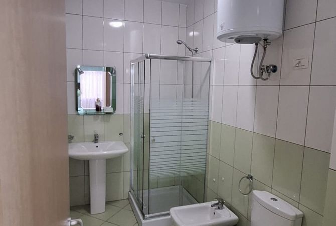 Shtepi me qera 2+1 ne Tirane - 700 Euro