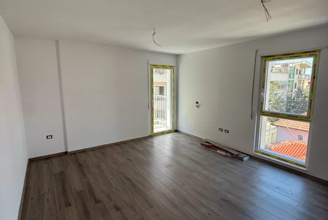 Shtepi ne shitje 1+1 ne Tirane - 140,000 Euro