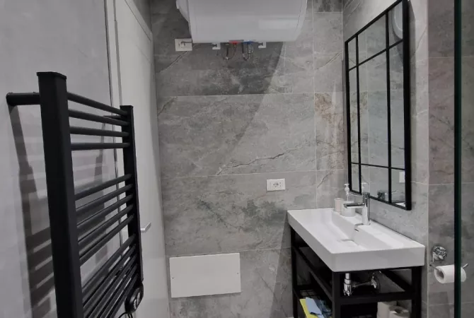 Shtepi me qera 1+1 ne Tirane - 650 Euro
