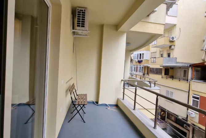 Shtepi me qera 1+1 ne Tirane - 650 Euro