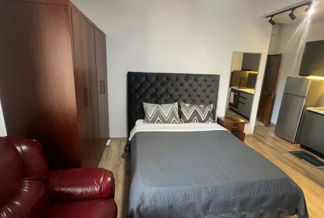Shtepi me qera Apartament ne Tirane, Garsoniere, Mobilimi E mobiluar, Pagesa 350  Euro.