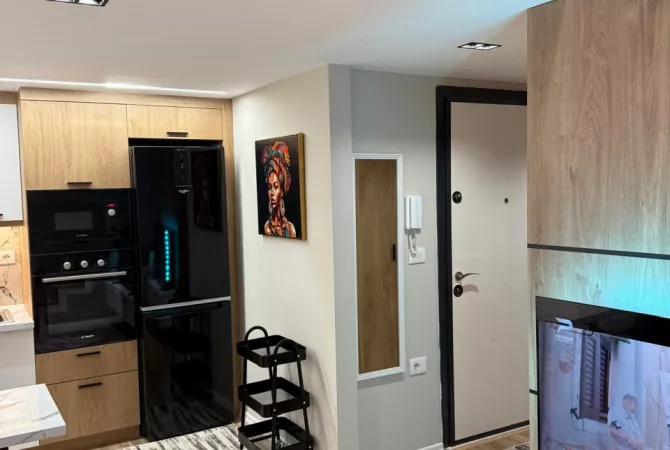 Shtepi me qera Duplex(shtepi me 2 kate) ne Tirane, 1+1, Mobilimi E mobiluar, Pagesa 650  Euro.