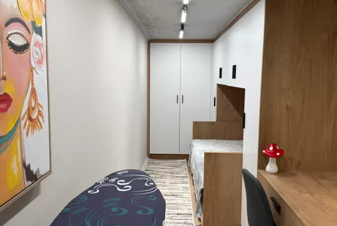 Shtepi me qera Duplex(shtepi me 2 kate) ne Tirane, 1+1, Mobilimi E mobiluar, Pagesa 650  Euro.