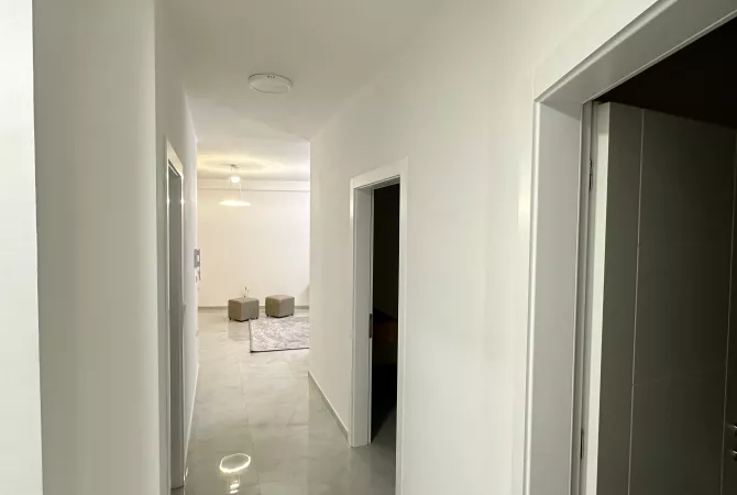 Shtepi me qera Apartament ne Tirane, 2+1, Mobilimi E mobiluar, Pagesa 600  Euro.