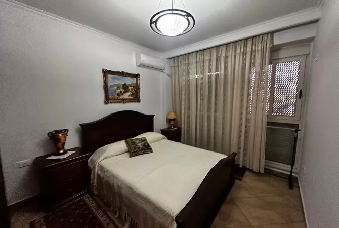 Shtepi me qera 2+1 ne Tirane - 750 Euro