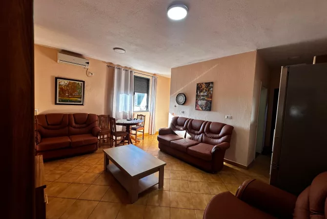 Shtepi me qera 2+1 ne Tirane - 500 Euro