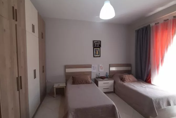 Shtepi me qera 2+1 ne Tirane - 550 Euro