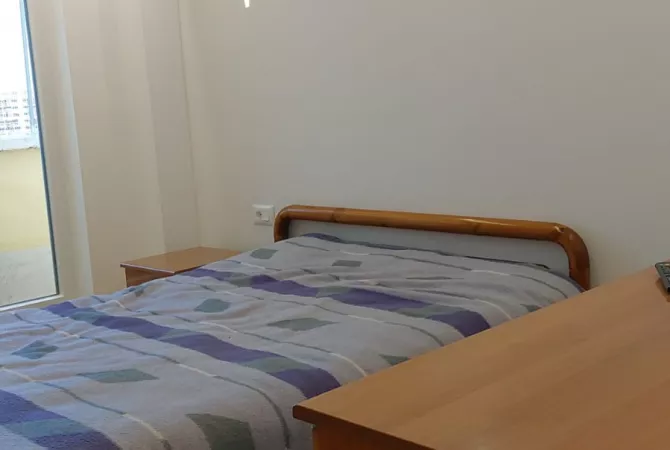 Shtepi me qera Apartament ne Tirane, 1+1, Mobilimi E mobiluar, Pagesa 600  Euro.