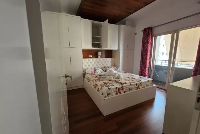 Shtepi me qera Apartament ne Tirane, 2+1, Mobilimi E mobiluar, Pagesa 600  Euro.