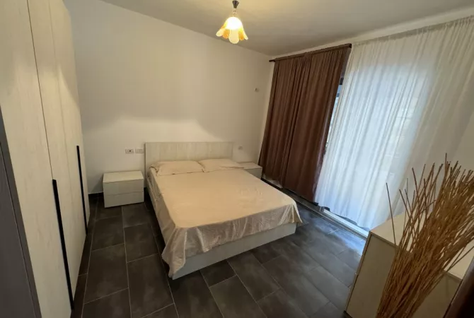 Shtepi me qera Apartament ne Tirane, 2+1, Mobilimi E mobiluar, Pagesa 540  Euro.