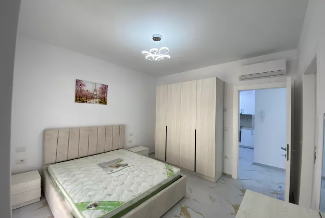 Shtepi me qera Apartament ne Tirane, 2+1, Mobilimi E mobiluar, Pagesa 750  Euro.