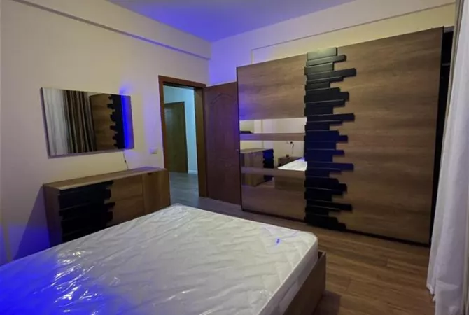 Shtepi me qera Apartament ne Tirane, 2+1, Mobilimi E mobiluar, Pagesa 600  Euro.