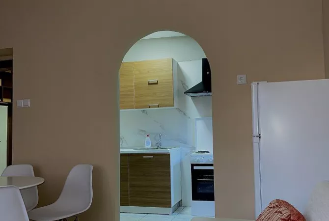 Shtepi me qera Apartament ne Tirane, 2+1, Mobilimi E mobiluar, Pagesa 600  Euro.