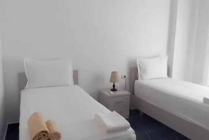 Shtepi me qera Apartament ne Tirane, 2+1, Mobilimi E mobiluar, Pagesa 600  Euro.