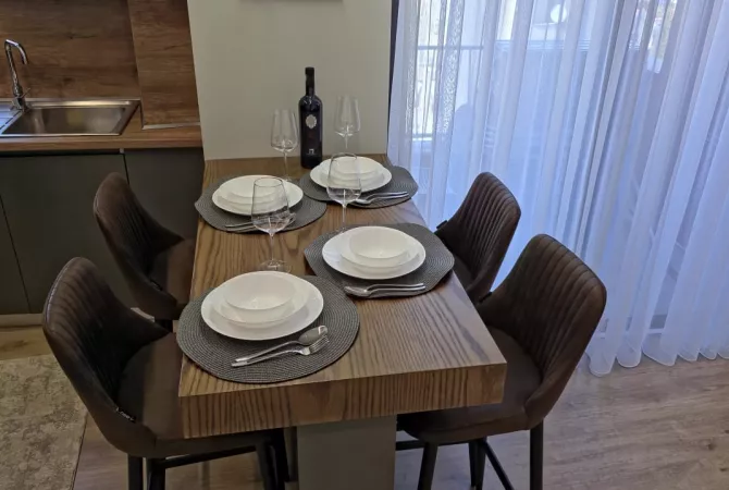 Shtepi me qera Apartament ne Tirane, 1+1, Mobilimi E mobiluar, Pagesa 700  Euro.