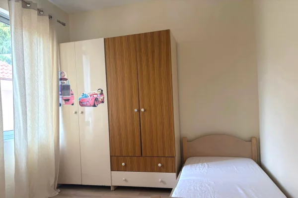 Shtepi me qera 2+1 ne Tirane - 600 Euro