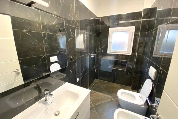 House for Rent 2+1 in Tirana - 680 Euro