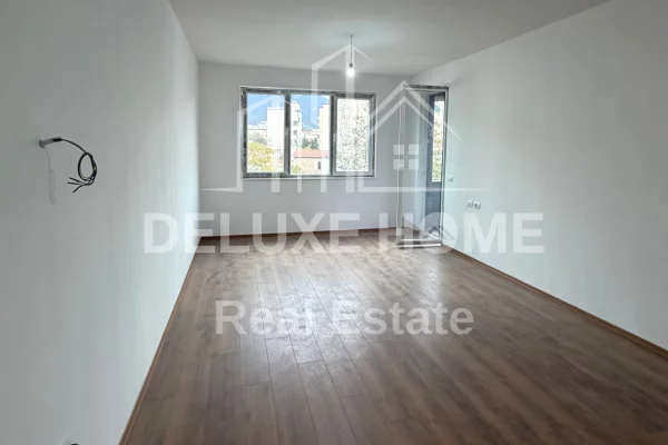 Shtepi ne shitje Apartament ne Tirane, 1+1, Mobilimi Bosh, pa mobiluar, Pagesa 174,000  Euro.