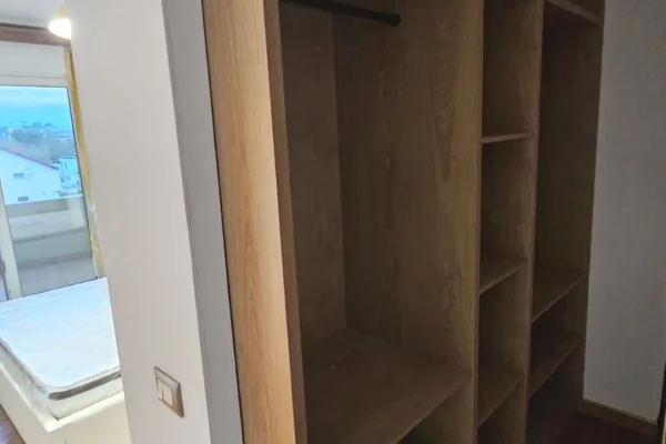 Shtepi me qera 3+1 ne Tirane - 750 Euro