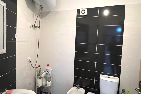 Shtepi me qera 1+1 ne Tirane - 500 Euro