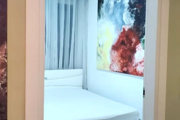 Shtepi me qera 2+1 ne Tirane - 900 Euro