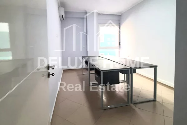 Shtepi me qera 2+1 ne Tirane - 80,000 Leke