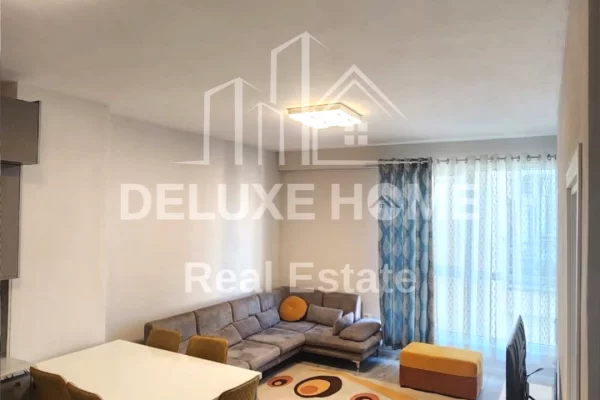 Shtepi me qera Apartament ne Tirane, 1+1, Mobilimi E mobiluar, Pagesa 730  Euro.