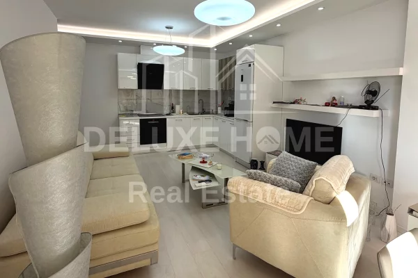 Shtepi ne shitje Apartament ne Tirane, 1+1, Mobilimi E mobiluar, Pagesa 145,000  Euro.