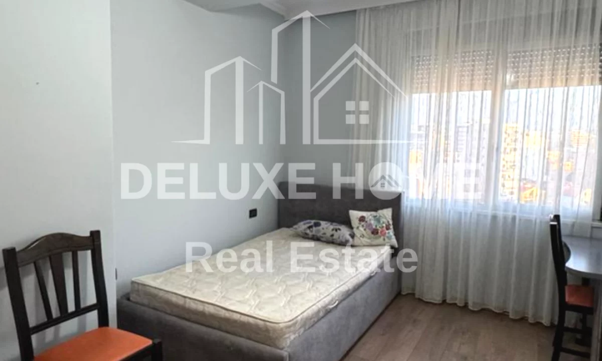 Shtepi me qera Apartament ne Tirane, 2+1, Mobilimi E mobiluar, Pagesa 800  Euro.
