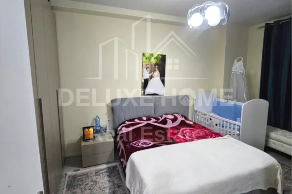 Shtepi me qera 1+1 ne Tirane - 450 Euro